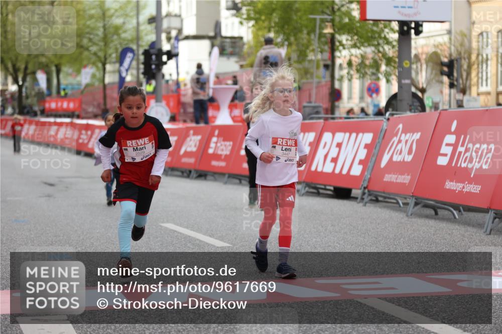 25.04.2026 - Das Zehntel Strokosch-Dieckow http://msf.ph/oto/9617669 25.04.2026 09:11:13 Ziel 1451, 2529, 3447 meine-sportfotos.de
