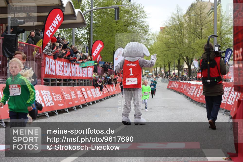 25.04.2026 - Das Zehntel Strokosch-Dieckow http://msf.ph/oto/9617690 25.04.2026 08:48:33 Ziel 1461, 1474, 1887, 2170, 2174, 2310, 2634, 3104 meine-sportfotos.de