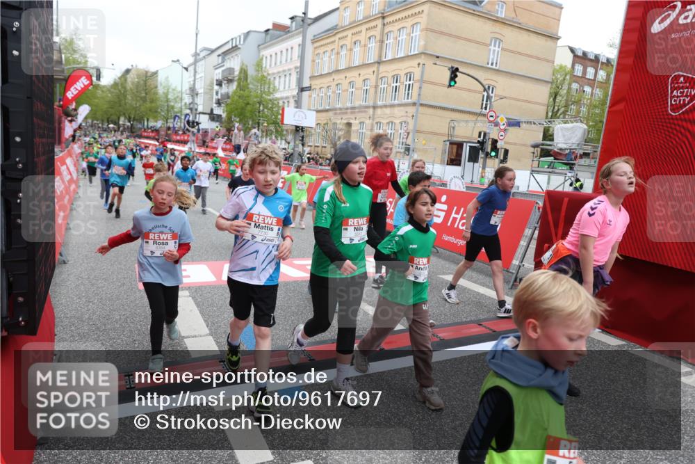25.04.2026 - Das Zehntel Strokosch-Dieckow http://msf.ph/oto/9617697 25.04.2026 11:01:03 Ziel 5045, 5155, 5163, 5389, 5436, 5538, 5541, 5574, 5681, 5983, 6214, 6320, 6362, 6366, 6384, 6390, 6492, 6516, 6631, 6648, 6872, 6896, 7015, 7029, 7045, 7098, 7119, 7329, 7338, 7346, 7376, 7521, 7730, 7850 meine-sportfotos.de
