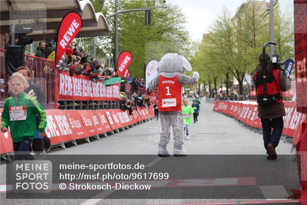 25.04.2026 - Das Zehntel Strokosch-Dieckow http://msf.ph/oto/9617699 25.04.2026 08:48:33 Ziel 1461, 1474, 1887, 2170, 2174, 2310, 2634, 3104 meine-sportfotos.de