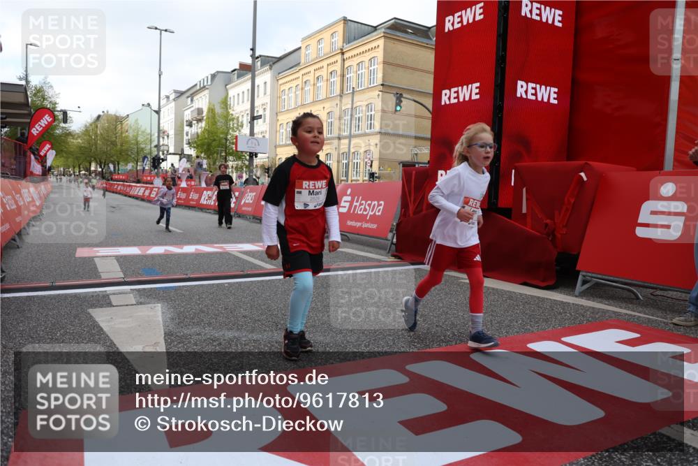 25.04.2026 - Das Zehntel Strokosch-Dieckow http://msf.ph/oto/9617813 25.04.2026 09:11:16 Ziel 1901, 2529, 3447 meine-sportfotos.de