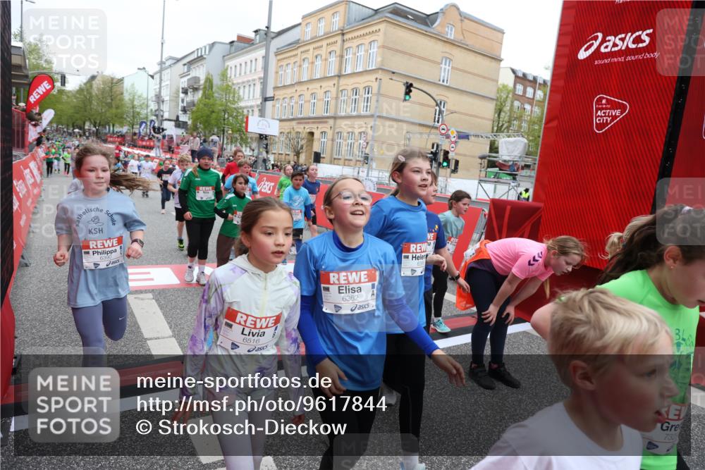 25.04.2026 - Das Zehntel Strokosch-Dieckow http://msf.ph/oto/9617844 25.04.2026 11:01:02 Ziel 5045, 5094, 5155, 5163, 5389, 5436, 5538, 5541, 5983, 6214, 6218, 6320, 6362, 6366, 6384, 6390, 6492, 6516, 6572, 6631, 6648, 6872, 6896, 7015, 7029, 7045, 7098, 7119, 7329, 7338, 7346, 7376, 7411, 7521, 7730, 7850 meine-sportfotos.de