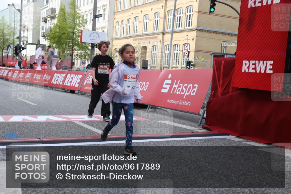 25.04.2026 - Das Zehntel Strokosch-Dieckow http://msf.ph/oto/9617889 25.04.2026 09:11:19 Ziel 1427, 1901, 2529, 3447 meine-sportfotos.de
