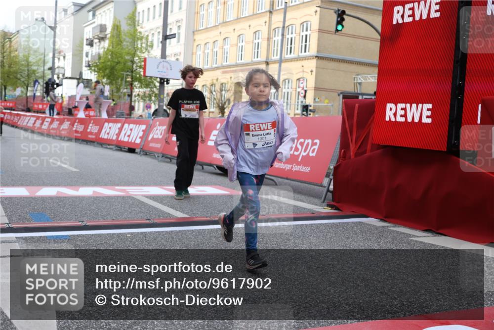 25.04.2026 - Das Zehntel Strokosch-Dieckow http://msf.ph/oto/9617902 25.04.2026 09:11:19 Ziel 1427, 1901, 2529, 3447 meine-sportfotos.de
