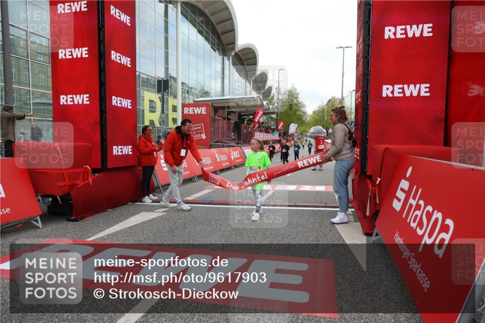 25.04.2026 - Das Zehntel Strokosch-Dieckow http://msf.ph/oto/9617903 25.04.2026 08:48:41 Ziel 1519, 3107 meine-sportfotos.de