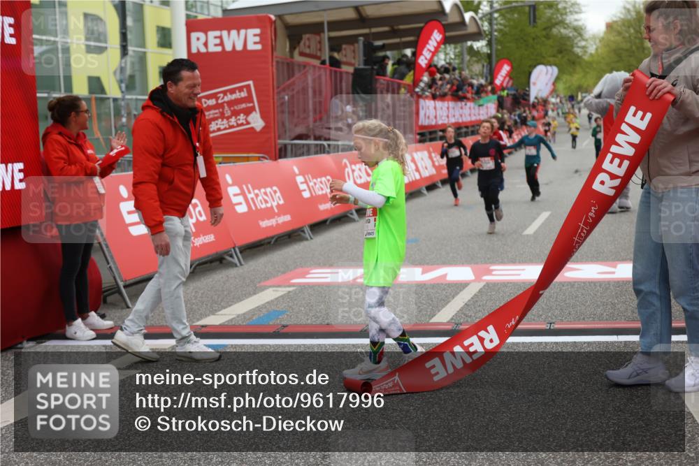 25.04.2026 - Das Zehntel Strokosch-Dieckow http://msf.ph/oto/9617996 25.04.2026 08:48:41 Ziel 1519, 3107 meine-sportfotos.de
