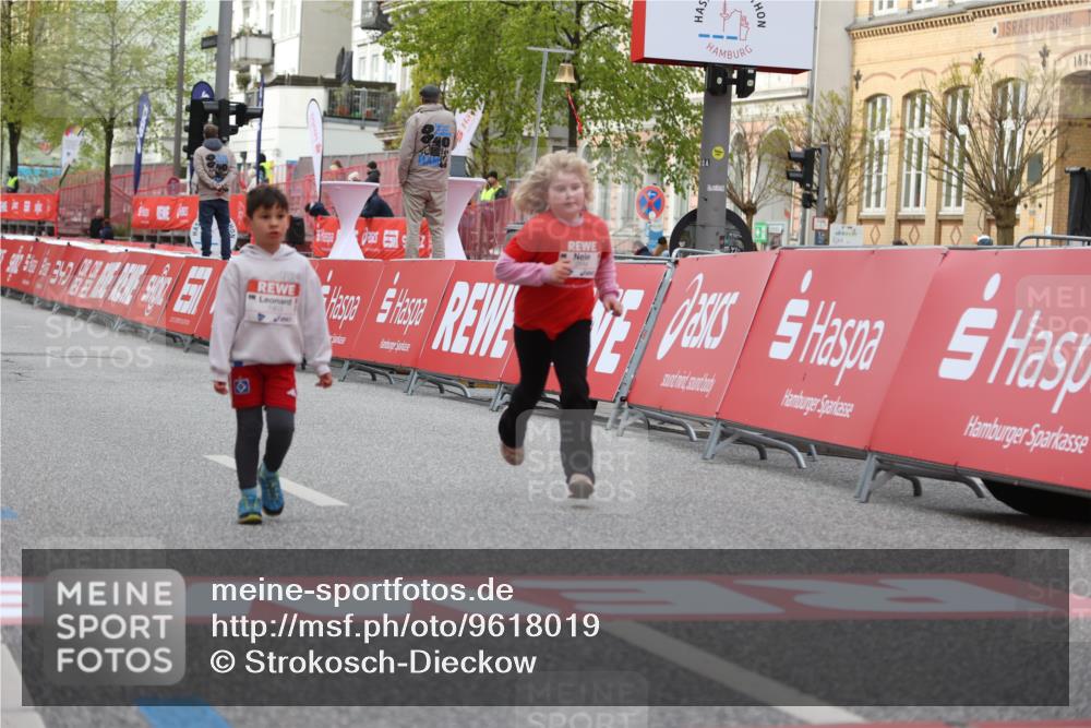 25.04.2026 - Das Zehntel Strokosch-Dieckow http://msf.ph/oto/9618019 25.04.2026 09:11:24 Ziel 1427, 1901, 2549 meine-sportfotos.de