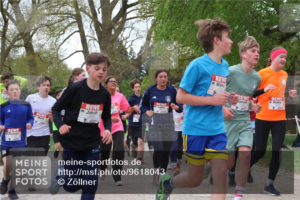 25.04.2026 - Das Zehntel Zöllner http://msf.ph/oto/9618043 25.04.2026 13:40:39 Laufen 17059, 15928, 15725, 15849, 16852 meine-sportfotos.de