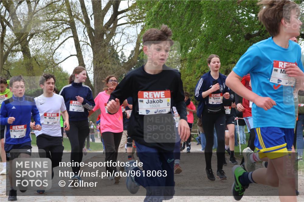 25.04.2026 - Das Zehntel Zöllner http://msf.ph/oto/9618063 25.04.2026 13:40:39 Laufen 17059, 18176, 17012, 15928, 15725 meine-sportfotos.de