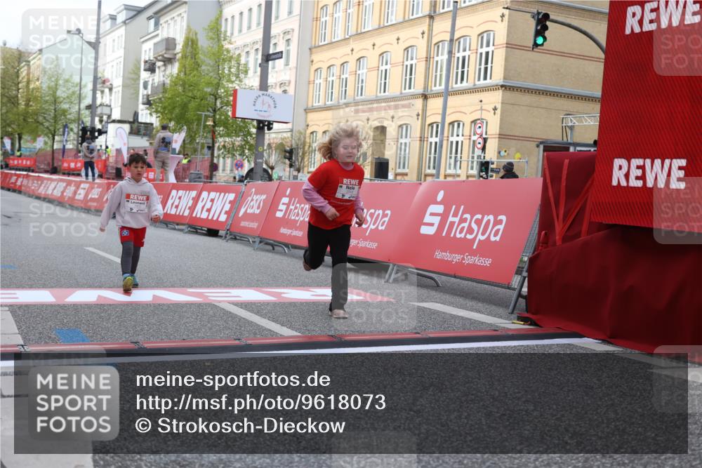 25.04.2026 - Das Zehntel Strokosch-Dieckow http://msf.ph/oto/9618073 25.04.2026 09:11:26 Ziel 1427, 1903, 2549 meine-sportfotos.de