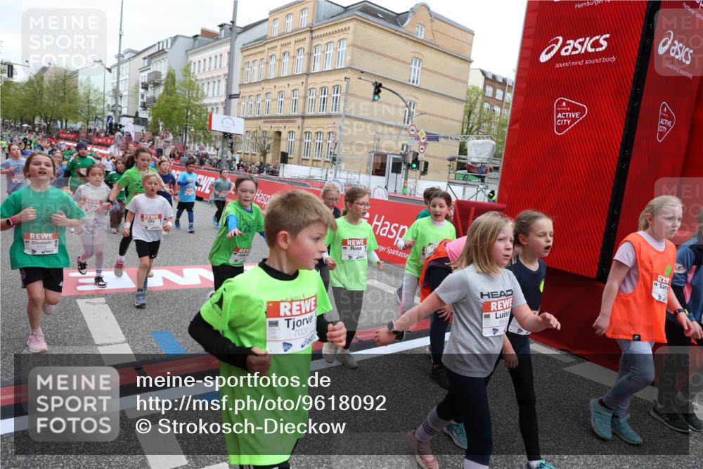 25.04.2026 - Das Zehntel Strokosch-Dieckow http://msf.ph/oto/9618092 25.04.2026 11:00:59 Ziel 5045, 5094, 5155, 5163, 5297, 5301, 5358, 5389, 5408, 5438, 5541, 5767, 6214, 6218, 6305, 6306, 6320, 6362, 6366, 6390, 6492, 6516, 6572, 6631, 6648, 6872, 6896, 6975, 7029, 7098, 7119, 7329, 7346, 7376, 7411, 7521, 7850, 7876 meine-sportfotos.de