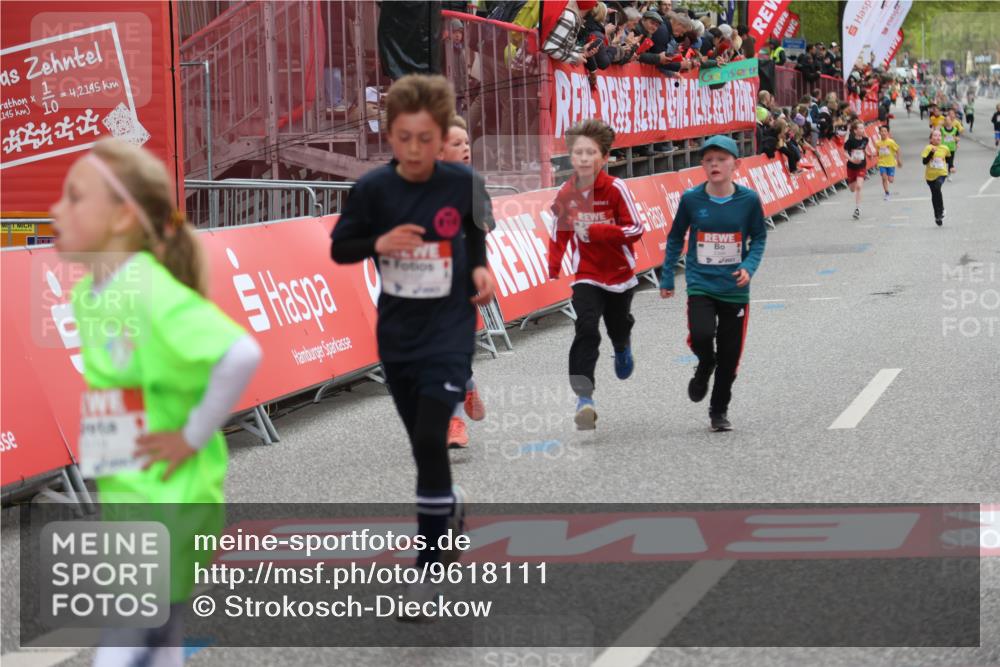 25.04.2026 - Das Zehntel Strokosch-Dieckow http://msf.ph/oto/9618111 25.04.2026 08:48:43 Ziel 1519, 3107, 3394, 3408, 3410 meine-sportfotos.de