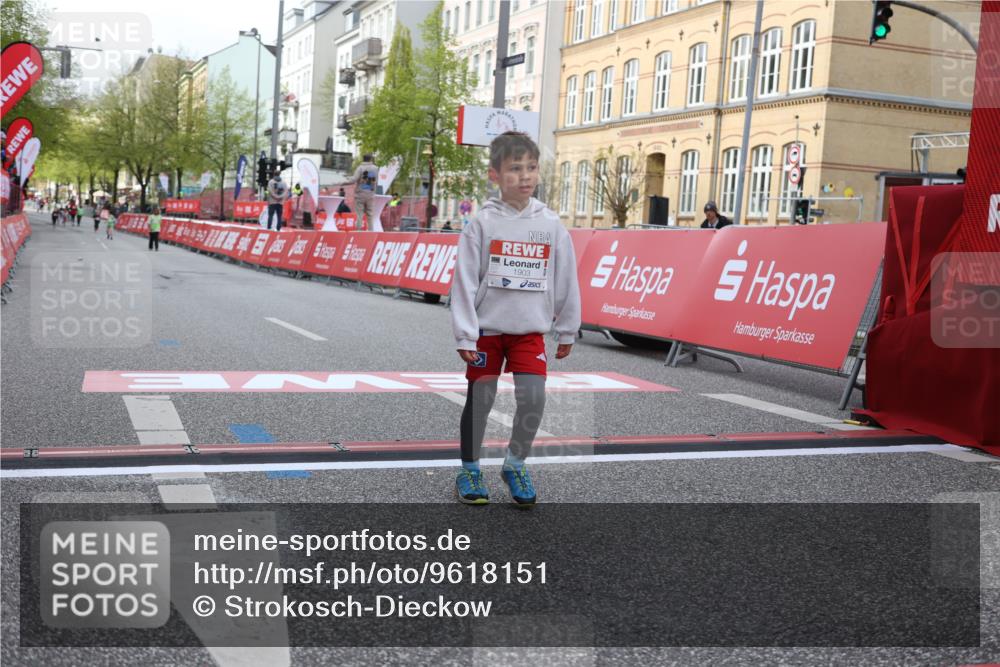 25.04.2026 - Das Zehntel Strokosch-Dieckow http://msf.ph/oto/9618151 25.04.2026 09:11:28 Ziel 1903, 2549 meine-sportfotos.de