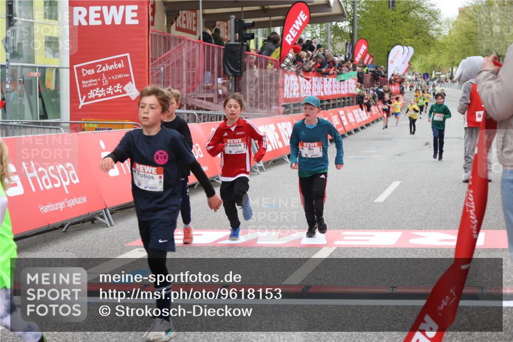 25.04.2026 - Das Zehntel Strokosch-Dieckow http://msf.ph/oto/9618153 25.04.2026 08:48:44 Ziel 1519, 3107, 3394, 3408, 3410 meine-sportfotos.de