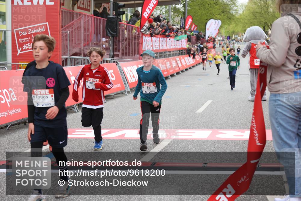 25.04.2026 - Das Zehntel Strokosch-Dieckow http://msf.ph/oto/9618200 25.04.2026 08:48:44 Ziel 1519, 3107, 3394, 3408, 3410 meine-sportfotos.de