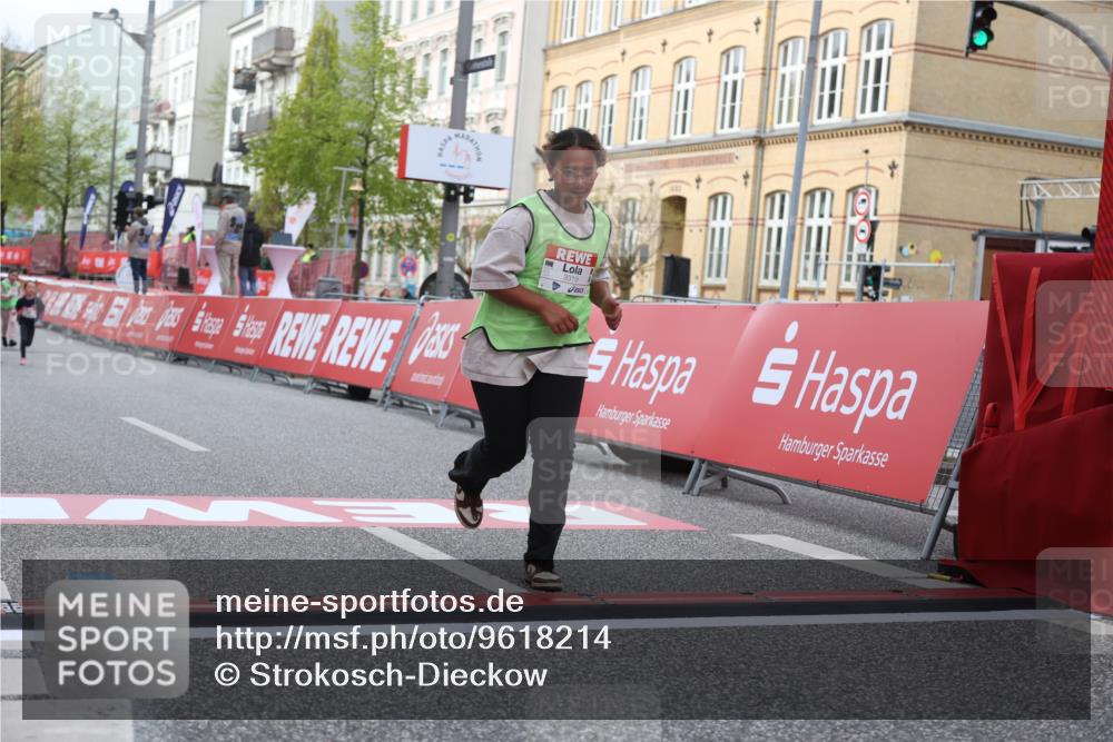 25.04.2026 - Das Zehntel Strokosch-Dieckow http://msf.ph/oto/9618214 25.04.2026 09:11:43 Ziel 3319 meine-sportfotos.de