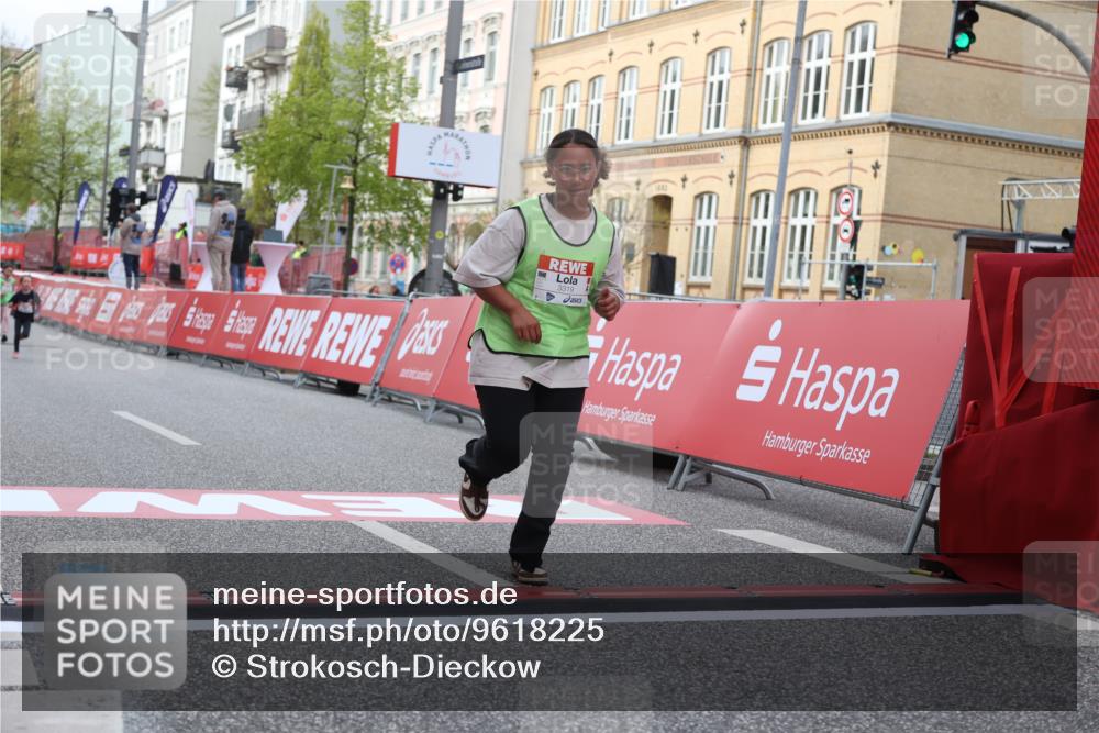 25.04.2026 - Das Zehntel Strokosch-Dieckow http://msf.ph/oto/9618225 25.04.2026 09:11:43 Ziel 3319 meine-sportfotos.de