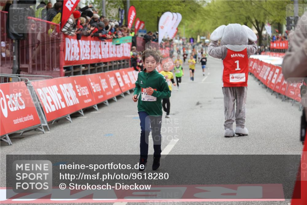 25.04.2026 - Das Zehntel Strokosch-Dieckow http://msf.ph/oto/9618280 25.04.2026 08:48:47 Ziel 3107, 3394, 3408, 3410, 3580 meine-sportfotos.de