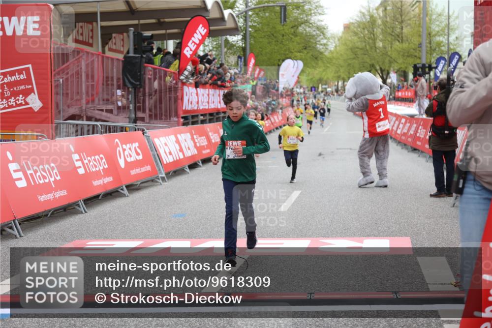 25.04.2026 - Das Zehntel Strokosch-Dieckow http://msf.ph/oto/9618309 25.04.2026 08:48:47 Ziel 3107, 3394, 3408, 3410, 3580 meine-sportfotos.de