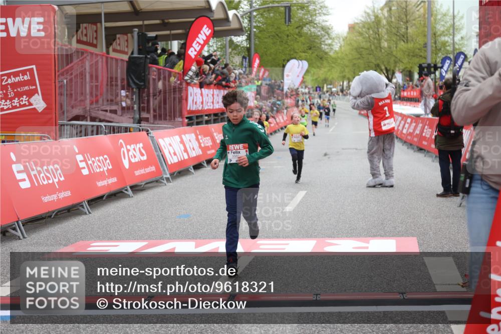 25.04.2026 - Das Zehntel Strokosch-Dieckow http://msf.ph/oto/9618321 25.04.2026 08:48:47 Ziel 3107, 3394, 3408, 3410, 3580 meine-sportfotos.de