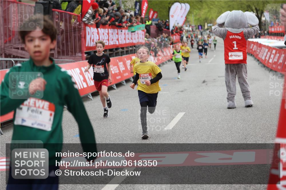 25.04.2026 - Das Zehntel Strokosch-Dieckow http://msf.ph/oto/9618350 25.04.2026 08:48:49 Ziel 1587, 2053, 3107, 3394, 3408, 3410, 3580 meine-sportfotos.de