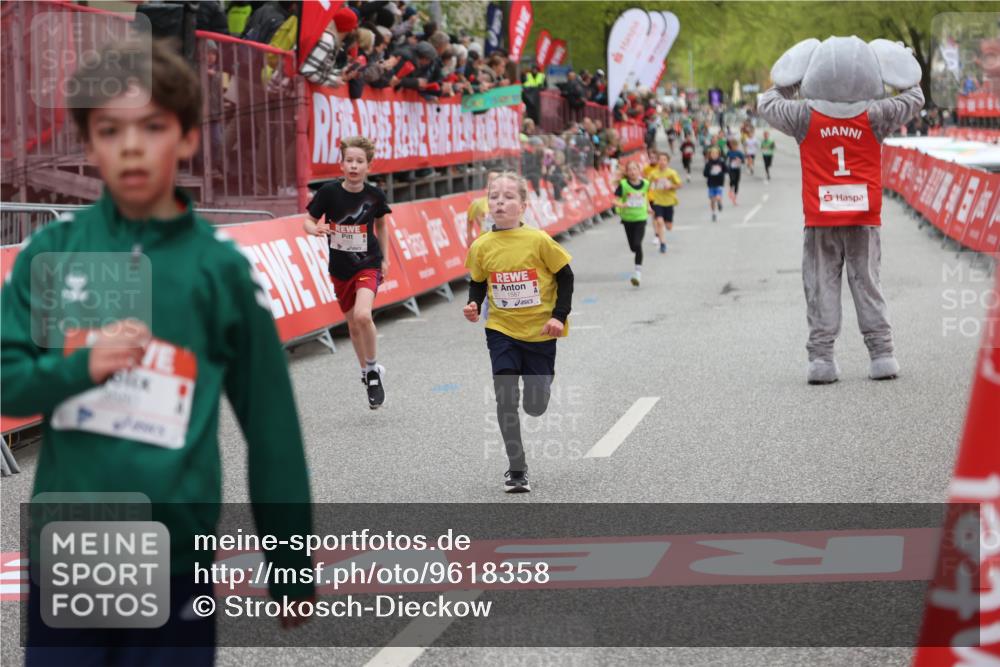 25.04.2026 - Das Zehntel Strokosch-Dieckow http://msf.ph/oto/9618358 25.04.2026 08:48:49 Ziel 1587, 2053, 3107, 3394, 3408, 3410, 3580 meine-sportfotos.de