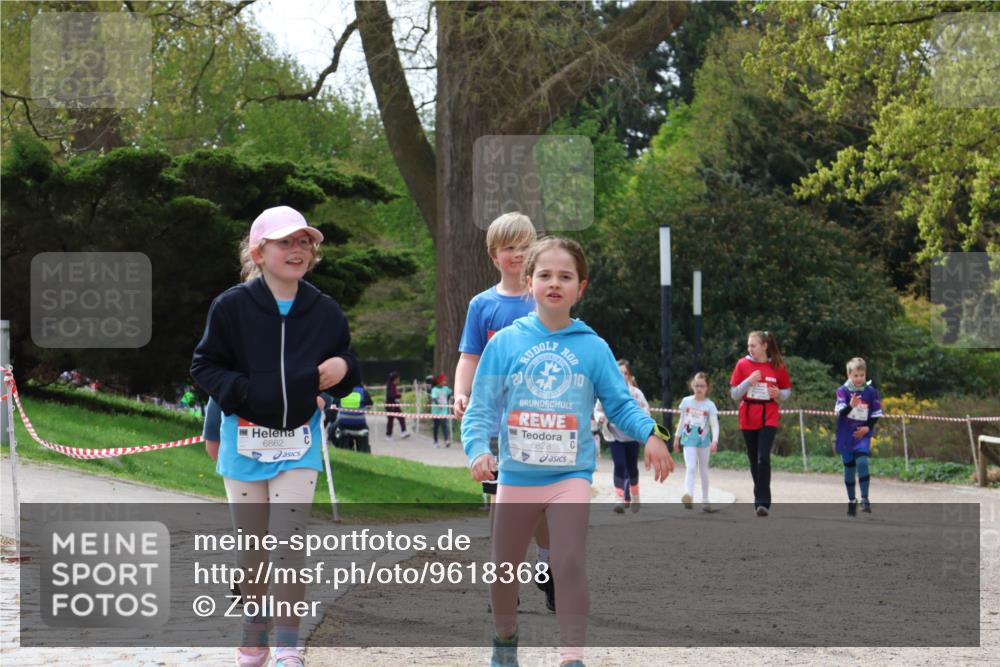 25.04.2026 - Das Zehntel Zöllner http://msf.ph/oto/9618368 25.04.2026 09:50:27 Laufen 6862, 20, 6828, 10 meine-sportfotos.de