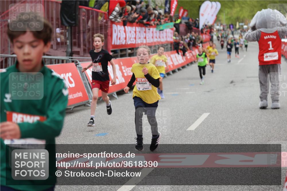 25.04.2026 - Das Zehntel Strokosch-Dieckow http://msf.ph/oto/9618390 25.04.2026 08:48:49 Ziel 1587, 2053, 3107, 3394, 3408, 3410, 3580 meine-sportfotos.de