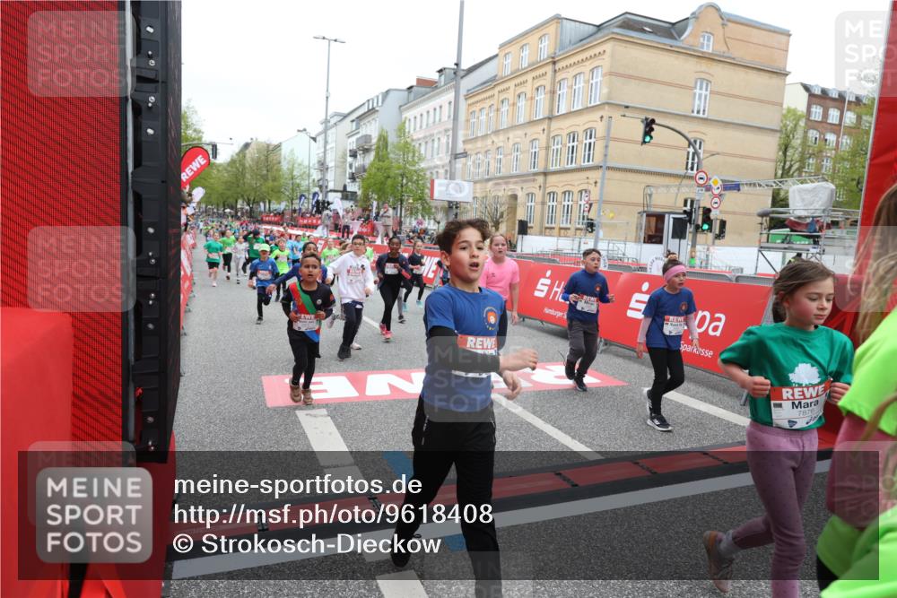 25.04.2026 - Das Zehntel Strokosch-Dieckow http://msf.ph/oto/9618408 25.04.2026 11:00:55 Ziel 5078, 5094, 5155, 5163, 5164, 5238, 5297, 5301, 5358, 5408, 5438, 5460, 5767, 6214, 6218, 6257, 6261, 6270, 6274, 6305, 6306, 6320, 6387, 6427, 6556, 6572, 6608, 6631, 6975, 7076, 7081, 7376, 7411, 7535, 7559, 7761, 7876 meine-sportfotos.de