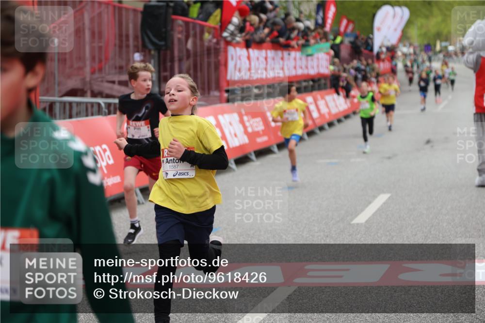 25.04.2026 - Das Zehntel Strokosch-Dieckow http://msf.ph/oto/9618426 25.04.2026 08:48:50 Ziel 1587, 2053, 3394, 3408, 3410, 3580 meine-sportfotos.de
