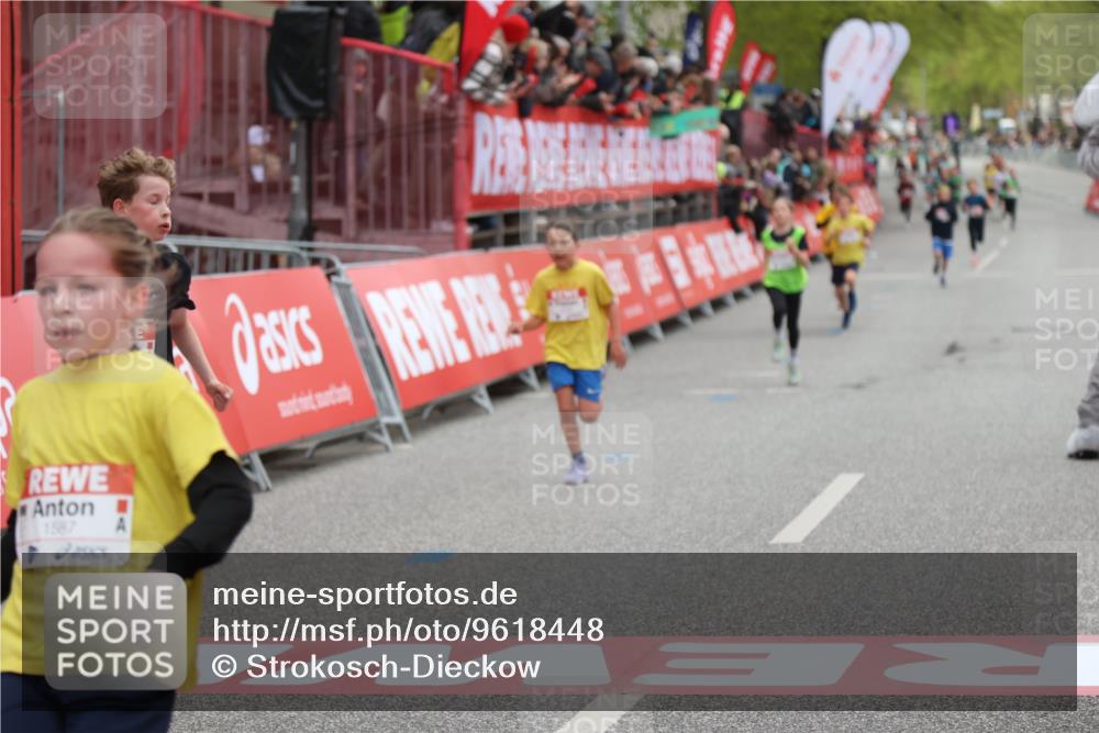 25.04.2026 - Das Zehntel Strokosch-Dieckow http://msf.ph/oto/9618448 25.04.2026 08:48:50 Ziel 1587, 2053, 3394, 3408, 3410, 3580 meine-sportfotos.de