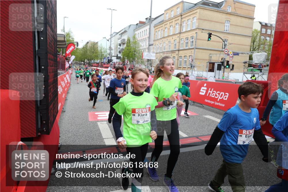 25.04.2026 - Das Zehntel Strokosch-Dieckow http://msf.ph/oto/9618468 25.04.2026 11:00:54 Ziel 5078, 5094, 5164, 5238, 5297, 5301, 5358, 5408, 5438, 5460, 5767, 5860, 6218, 6257, 6261, 6270, 6274, 6305, 6306, 6387, 6427, 6556, 6572, 6608, 6975, 7033, 7076, 7081, 7411, 7535, 7559, 7657, 7761, 7876 meine-sportfotos.de