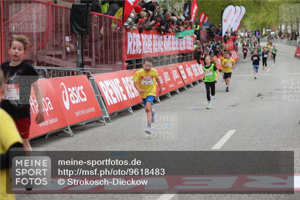 25.04.2026 - Das Zehntel Strokosch-Dieckow http://msf.ph/oto/9618483 25.04.2026 08:48:50 Ziel 1587, 2053, 3394, 3408, 3410, 3580 meine-sportfotos.de