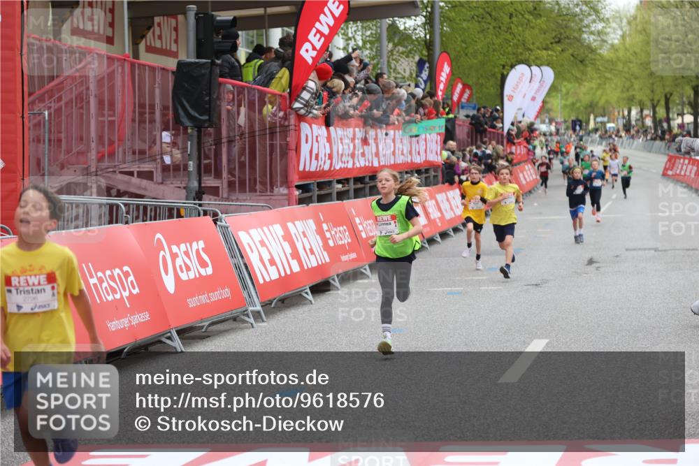 25.04.2026 - Das Zehntel Strokosch-Dieckow http://msf.ph/oto/9618576 25.04.2026 08:48:52 Ziel 1587, 2053, 2796, 3580 meine-sportfotos.de