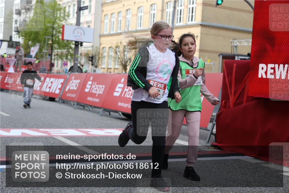 25.04.2026 - Das Zehntel Strokosch-Dieckow http://msf.ph/oto/9618612 25.04.2026 09:11:56 Ziel 1230, 1238, 3280 meine-sportfotos.de