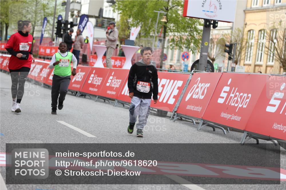25.04.2026 - Das Zehntel Strokosch-Dieckow http://msf.ph/oto/9618620 25.04.2026 09:11:58 Ziel 1230, 1238, 3280, 3586 meine-sportfotos.de