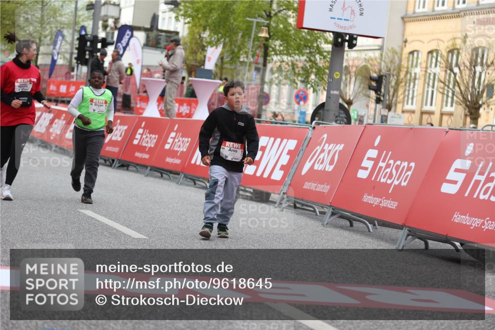 25.04.2026 - Das Zehntel Strokosch-Dieckow http://msf.ph/oto/9618645 25.04.2026 09:11:58 Ziel 1230, 1238, 3280, 3586 meine-sportfotos.de
