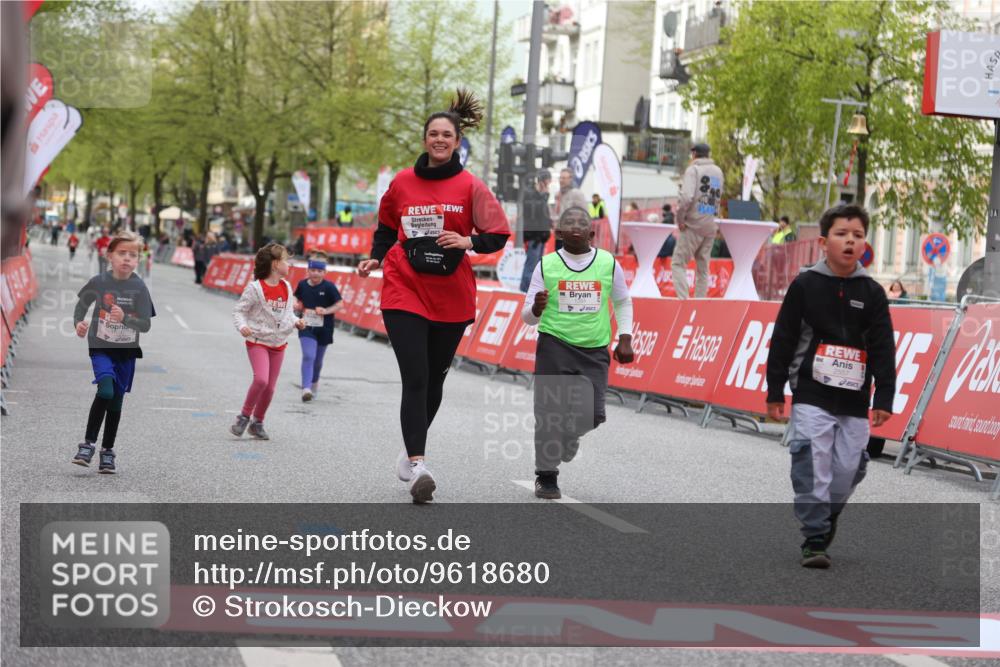 25.04.2026 - Das Zehntel Strokosch-Dieckow http://msf.ph/oto/9618680 25.04.2026 09:11:59 Ziel 1230, 1238, 3280, 3586 meine-sportfotos.de