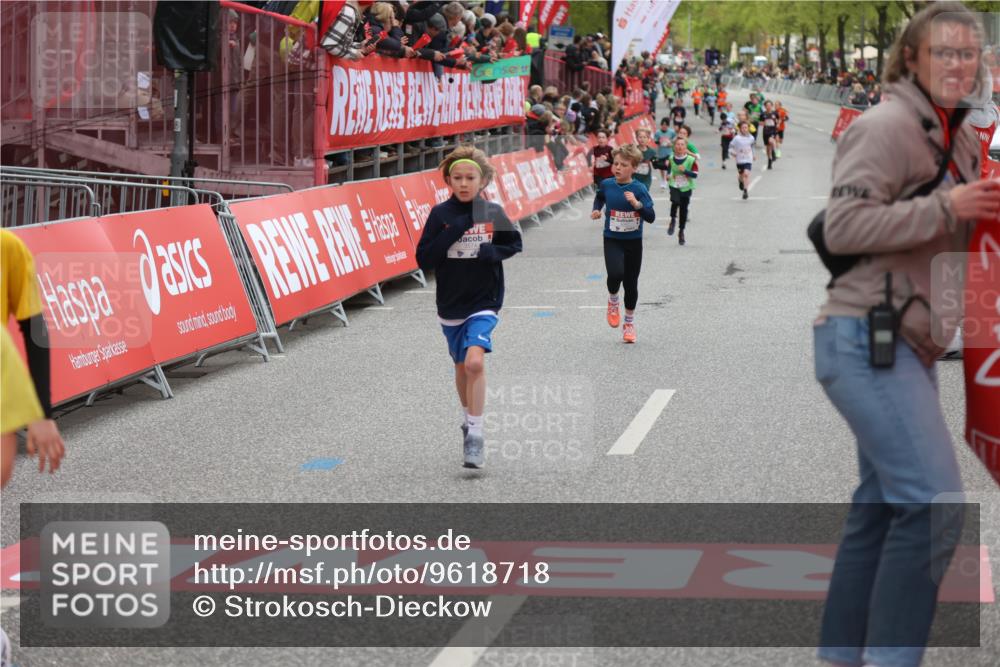 25.04.2026 - Das Zehntel Strokosch-Dieckow http://msf.ph/oto/9618718 25.04.2026 08:48:59 Ziel 2058, 2796, 2815, 3222, 3574 meine-sportfotos.de