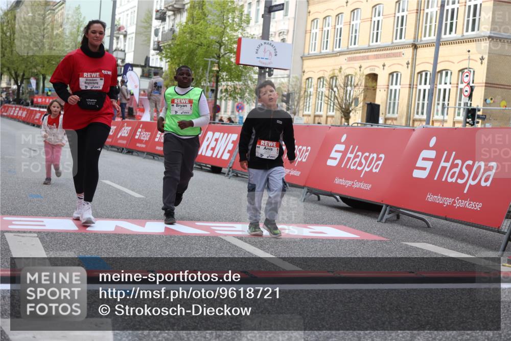 25.04.2026 - Das Zehntel Strokosch-Dieckow http://msf.ph/oto/9618721 25.04.2026 09:12:01 Ziel 1230, 1391, 1801, 2557, 3280, 3586 meine-sportfotos.de