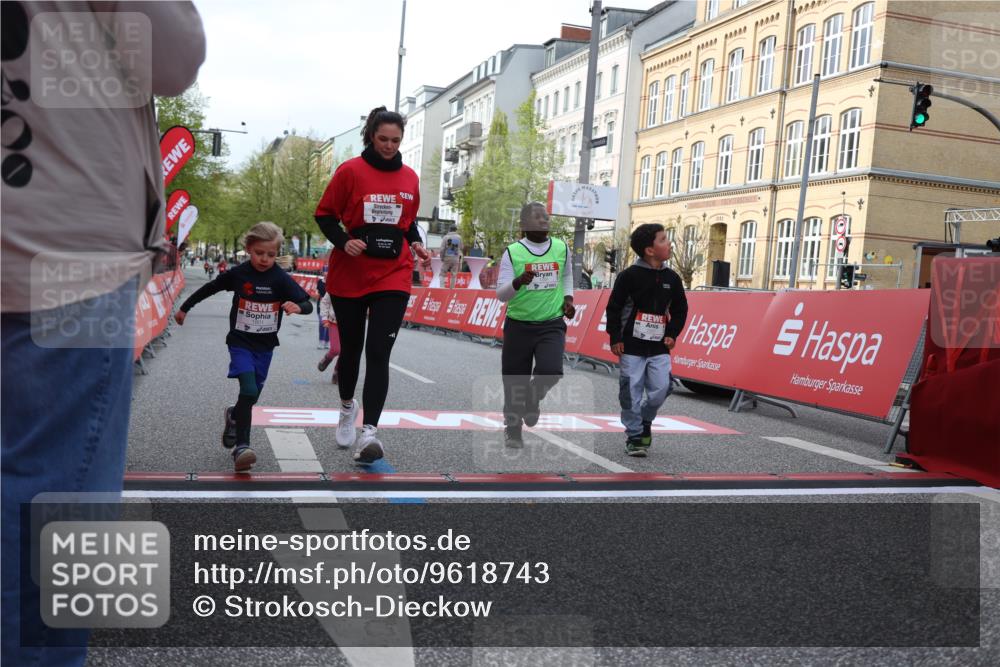 25.04.2026 - Das Zehntel Strokosch-Dieckow http://msf.ph/oto/9618743 25.04.2026 09:12:02 Ziel 1391, 1801, 2557, 3586 meine-sportfotos.de