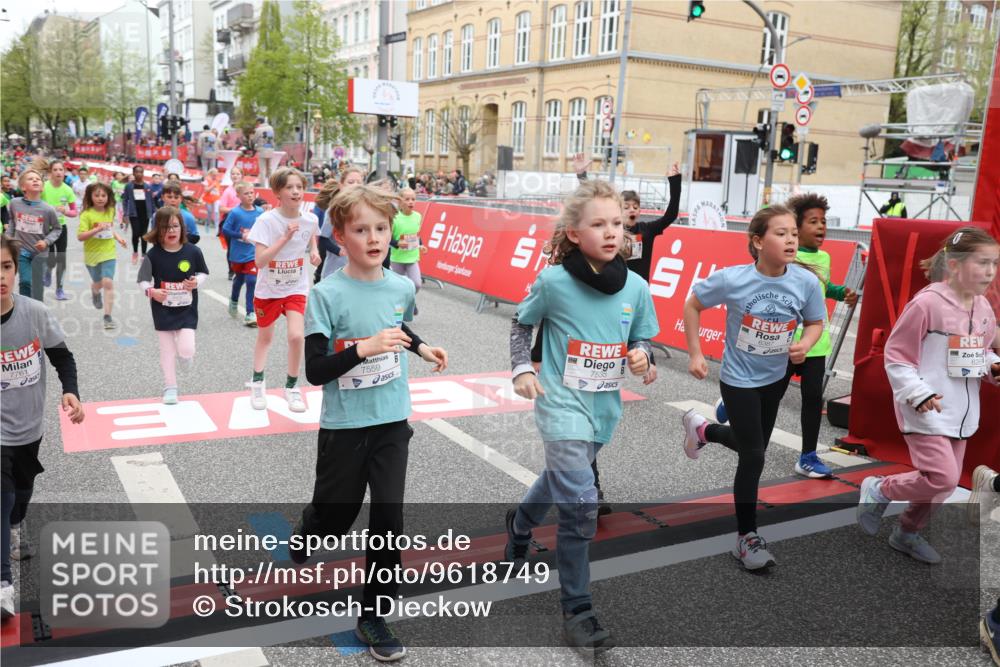 25.04.2026 - Das Zehntel Strokosch-Dieckow http://msf.ph/oto/9618749 25.04.2026 11:00:50 Ziel 5026, 5075, 5078, 5164, 5238, 5429, 5460, 5860, 6257, 6261, 6270, 6274, 6387, 6427, 6556, 6608, 6643, 6654, 6661, 6671, 6742, 7033, 7057, 7066, 7076, 7081, 7235, 7241, 7371, 7372, 7384, 7535, 7559, 7644, 7657, 7761 meine-sportfotos.de