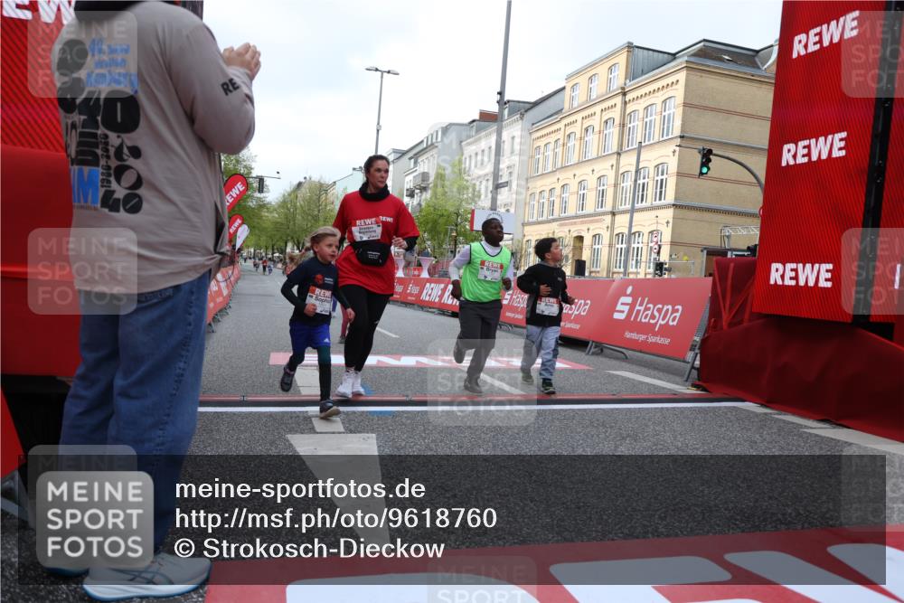 25.04.2026 - Das Zehntel Strokosch-Dieckow http://msf.ph/oto/9618760 25.04.2026 09:12:02 Ziel 1391, 1801, 2557, 3586 meine-sportfotos.de