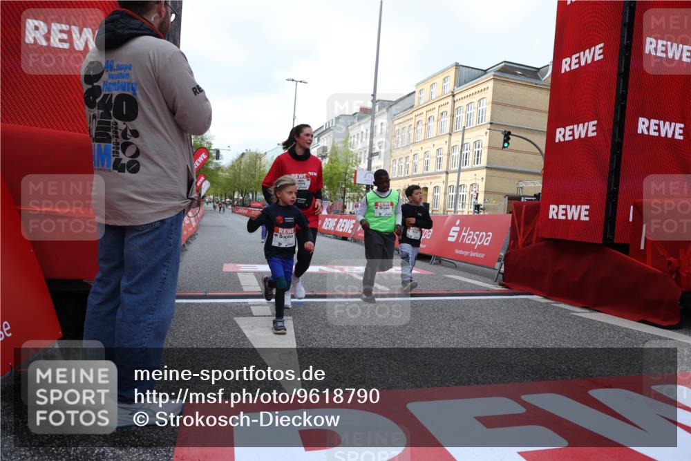 25.04.2026 - Das Zehntel Strokosch-Dieckow http://msf.ph/oto/9618790 25.04.2026 09:12:02 Ziel 1391, 1801, 2557, 3586 meine-sportfotos.de