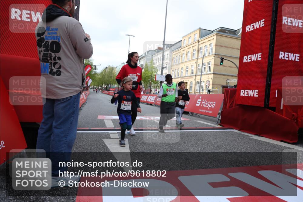 25.04.2026 - Das Zehntel Strokosch-Dieckow http://msf.ph/oto/9618802 25.04.2026 09:12:02 Ziel 1391, 1801, 2557, 3586 meine-sportfotos.de