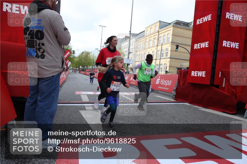 25.04.2026 - Das Zehntel Strokosch-Dieckow http://msf.ph/oto/9618825 25.04.2026 09:12:03 Ziel 1391, 1801, 2557, 3586 meine-sportfotos.de