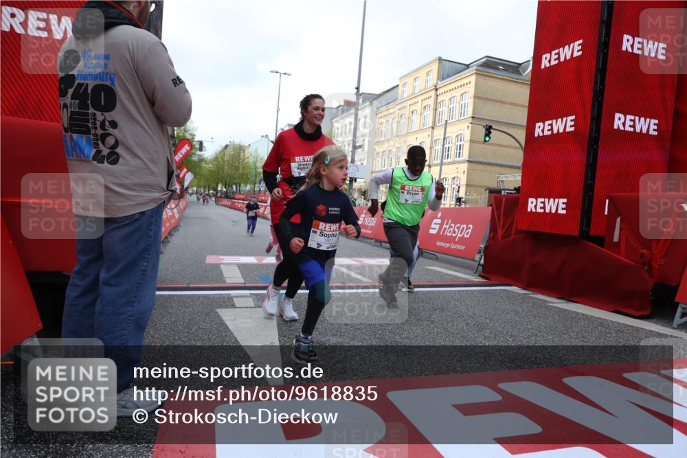 25.04.2026 - Das Zehntel Strokosch-Dieckow http://msf.ph/oto/9618835 25.04.2026 09:12:03 Ziel 1391, 1801, 2557, 3586 meine-sportfotos.de