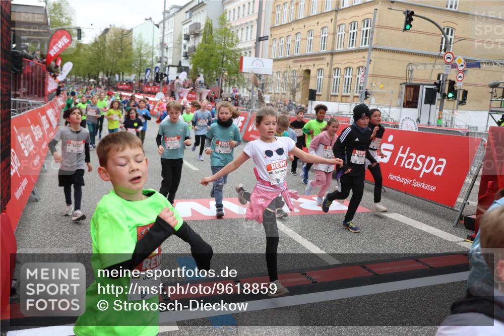 25.04.2026 - Das Zehntel Strokosch-Dieckow http://msf.ph/oto/9618859 25.04.2026 11:00:49 Ziel 5026, 5075, 5078, 5164, 5238, 5402, 5429, 5460, 5860, 6257, 6261, 6387, 6427, 6556, 6608, 6643, 6654, 6661, 6671, 6742, 7033, 7057, 7066, 7078, 7112, 7235, 7241, 7330, 7371, 7372, 7384, 7535, 7559, 7644, 7657, 7761 meine-sportfotos.de