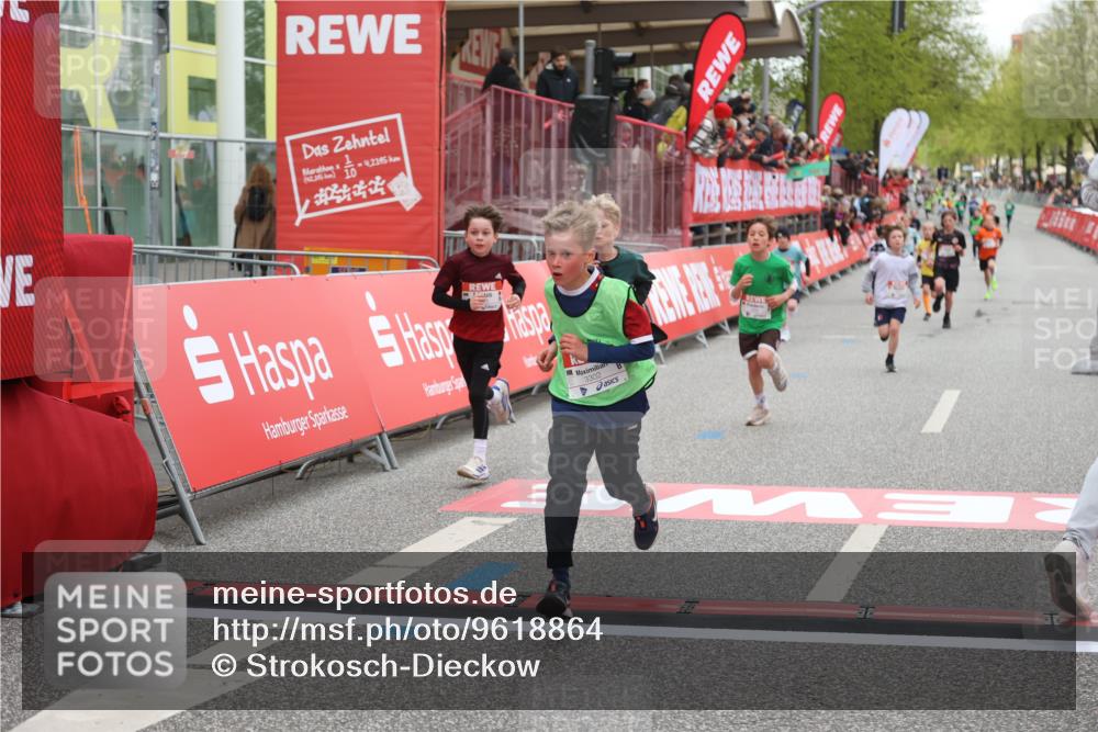 25.04.2026 - Das Zehntel Strokosch-Dieckow http://msf.ph/oto/9618864 25.04.2026 08:49:06 Ziel 1696, 3302, 3574, 3699, 4063 meine-sportfotos.de