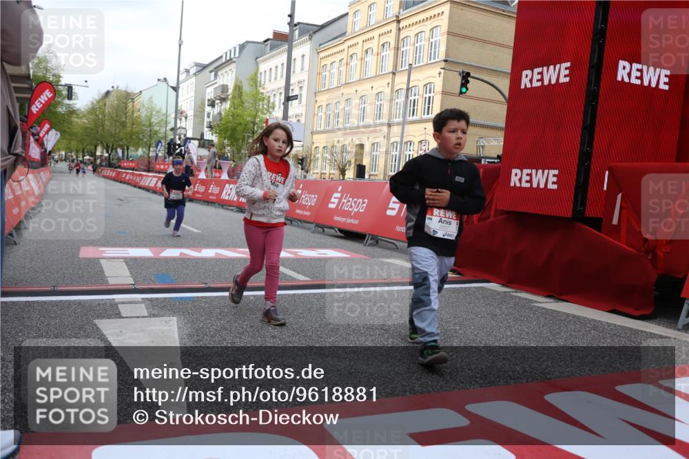 25.04.2026 - Das Zehntel Strokosch-Dieckow http://msf.ph/oto/9618881 25.04.2026 09:12:04 Ziel 1391, 1801, 1803, 2557, 3586 meine-sportfotos.de